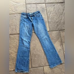 Straight Leg Blue Jean